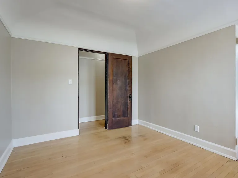 3124 W National Ave — Photo 29