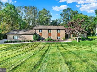 2126 Highland Ridge Dr, Phoenix, MD 21131