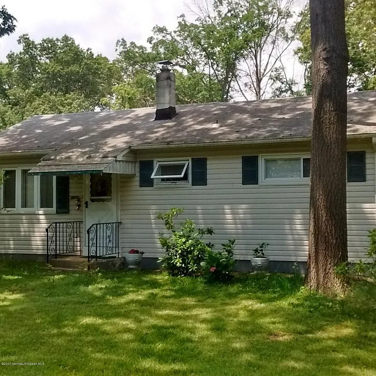 43 Ronald Rd photo 1