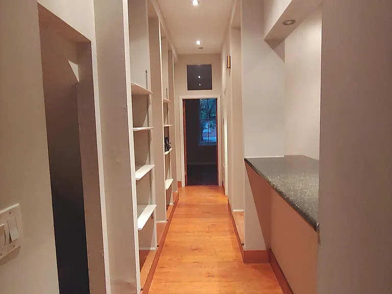 Hallway (unfurnished)