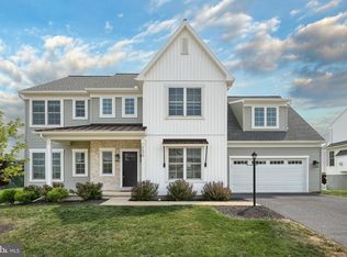 2056 N Autumn Chase Dr, Mechanicsburg, PA