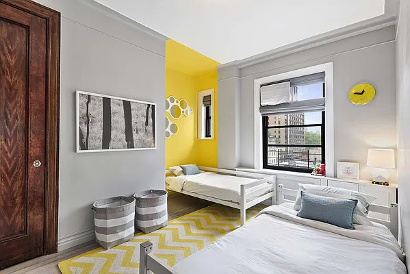 Sold by Compass | media 21