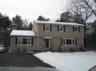 42 Line St, Southampton, MA 01073