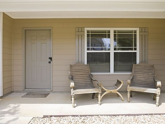 3rd image of 331 Frontier Cir