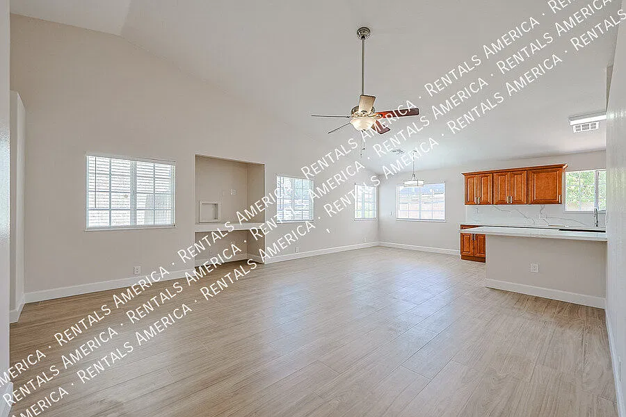 $500 Rent Credit ? Limited Time Move In Special! — Photo 3