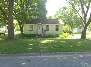 1110 S Montgomery St, Hastings, MI