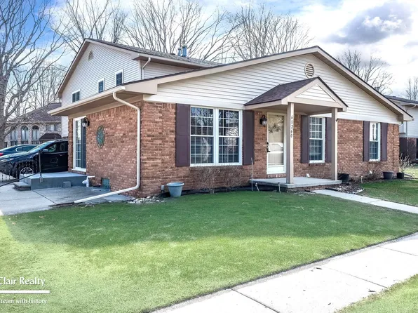 68260 Rosewood Ln, Richmond, MI 48062