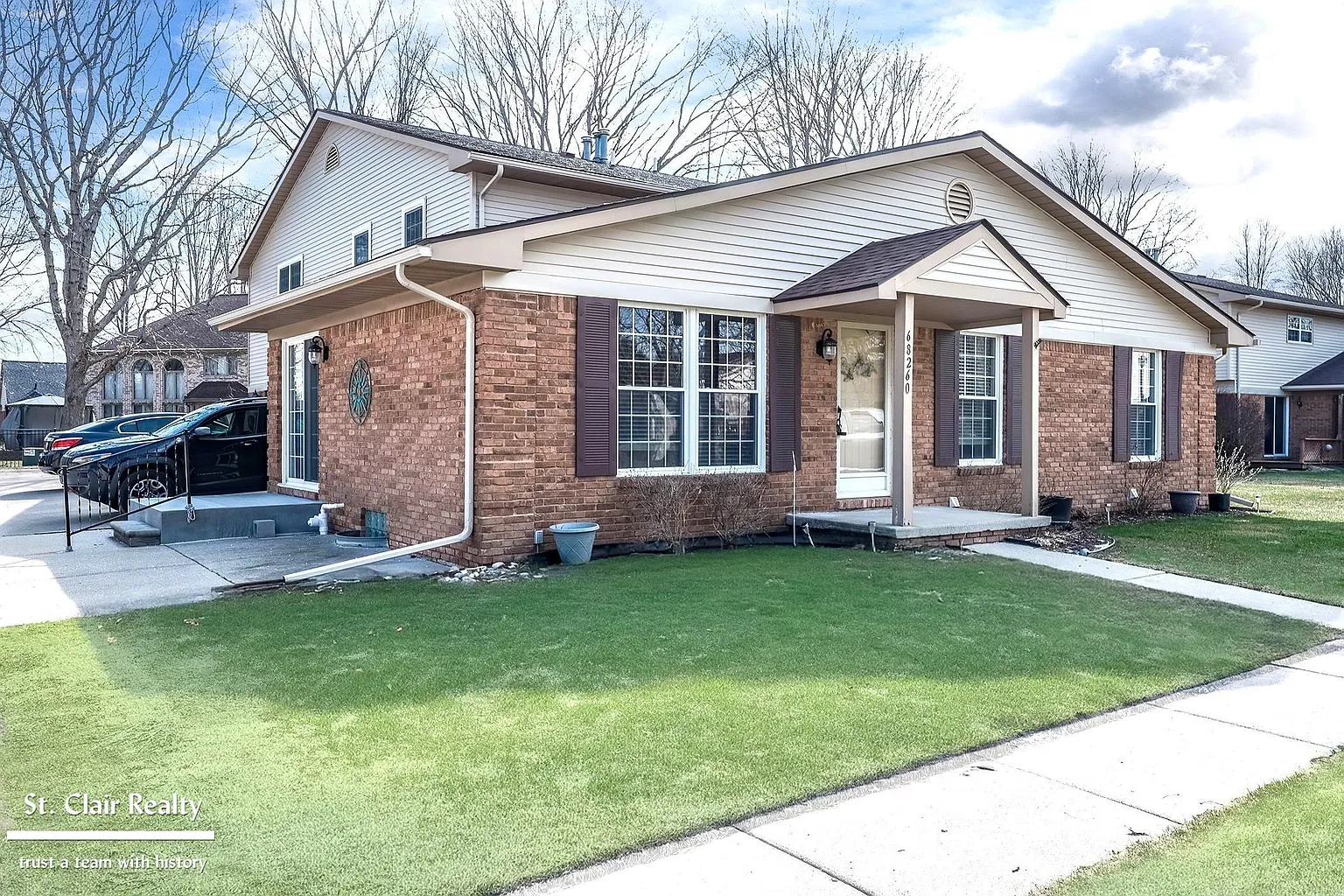 68260 Rosewood Ln photo 1