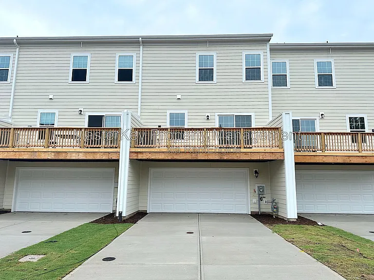 1018 Kentlands Dr — Photo 22