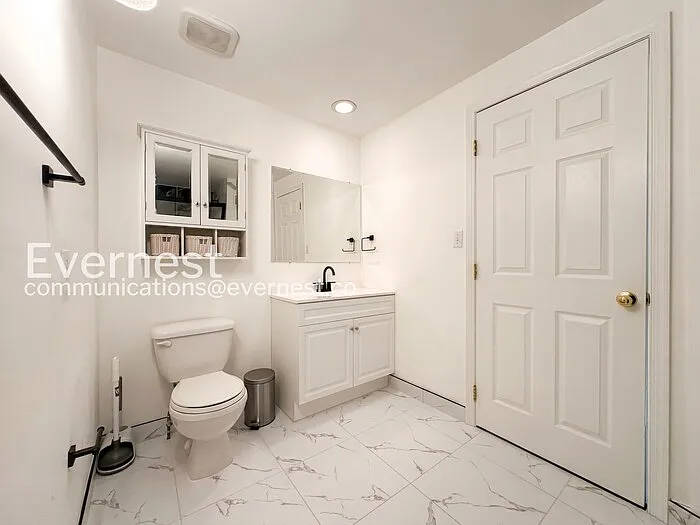 1631 S Charles St — Photo 20