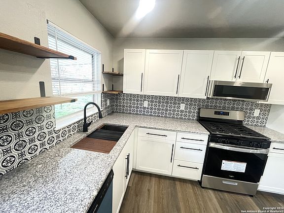 3rd image of 315 TRUDELL DR