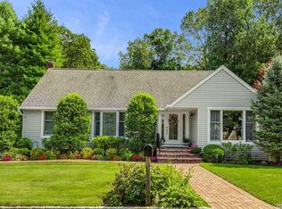 2 Croft Pl, Huntington, NY 11743