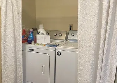 2 bed, $1,000 — Photo 4