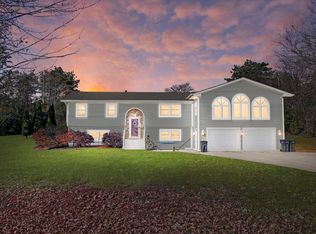 W240S9970 Fairway Ct, Big Bend, WI 53103 | Zillow