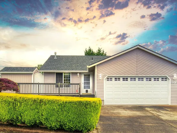 8245 NE Snowberry Loop, Vancouver, WA 98664