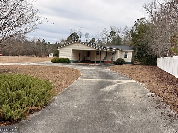 4th image of 1025 Ralph Mullis Rd