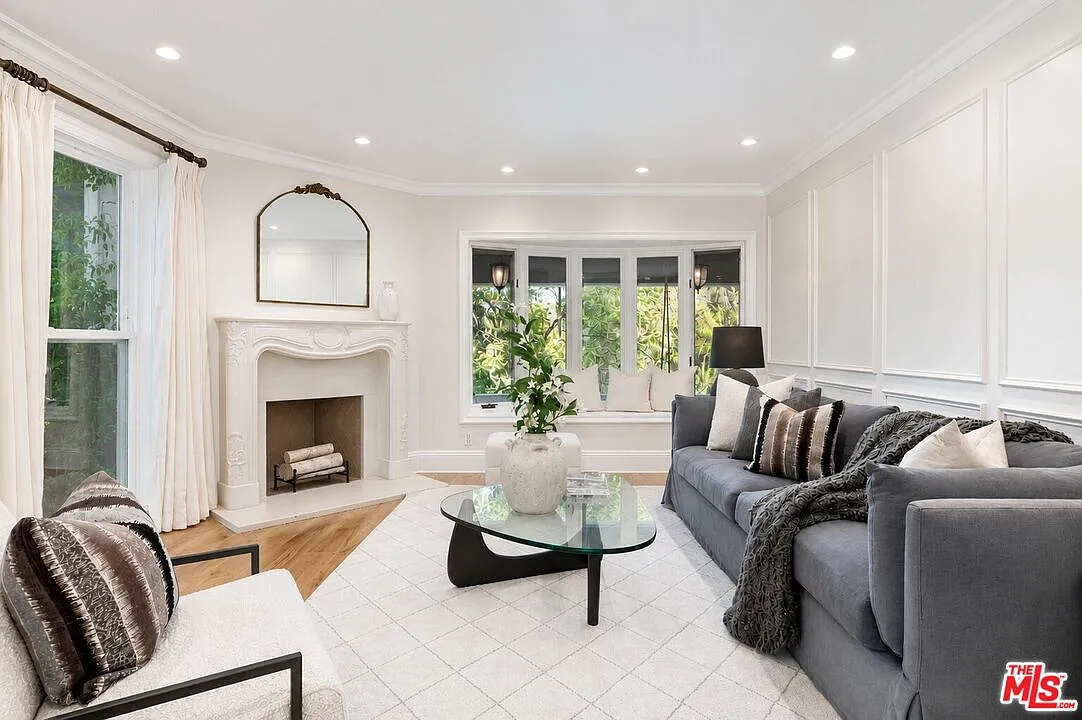 4 bed, 3.5 bath, 2713 sqft, $9,800 — Photo 3