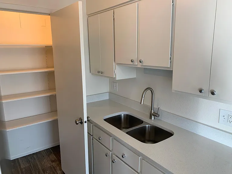 7829 S Main St #22 — Photo 7