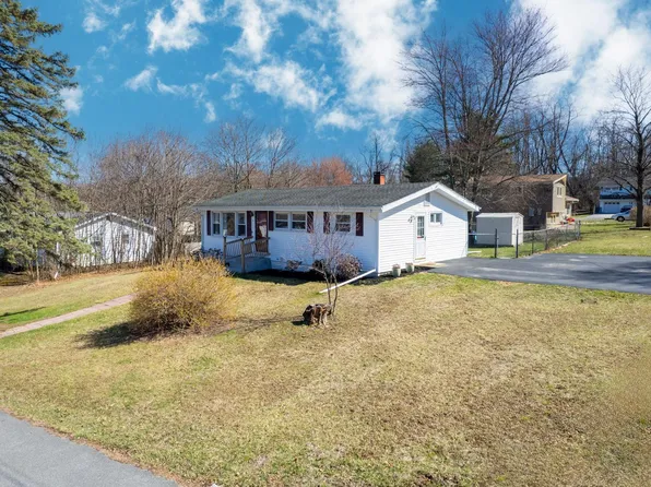 9 Kearney Drive, New Windsor, NY 12553