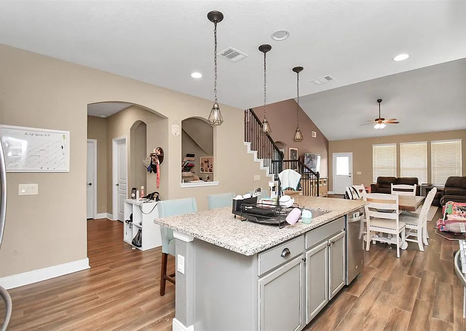 24902 Grand Sapphire Ln