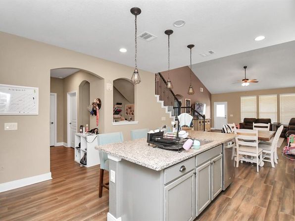 24902 Grand Sapphire Ln
