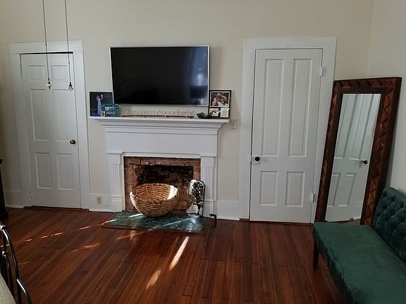 2nd image of 306 E Magnolia St