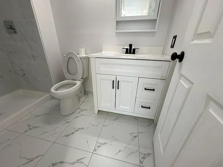 72304 Delaire Landing Rd #304 — Photo 31