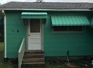 711 Trinity St #A, Anahuac, TX 77514