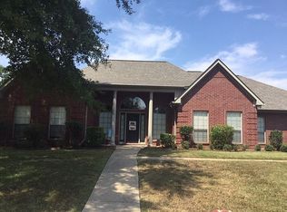 6915 Cherrybark Cir, Texarkana, AR 71854