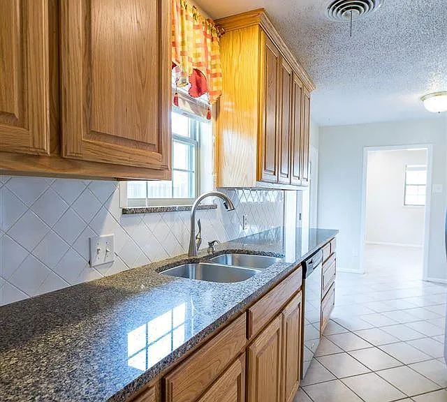 10 Jo Ann Cir — Photo 17