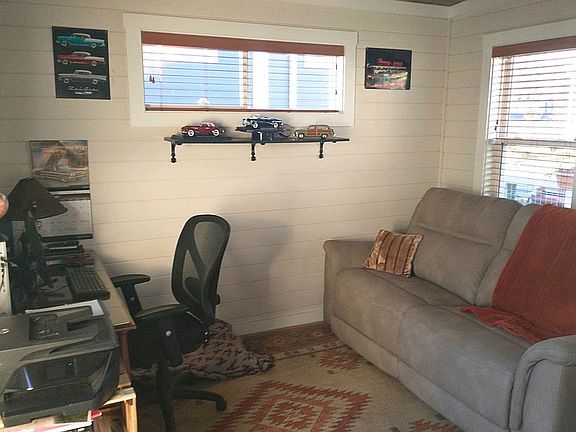 3rd image of 55 Breezy Meadow Ln