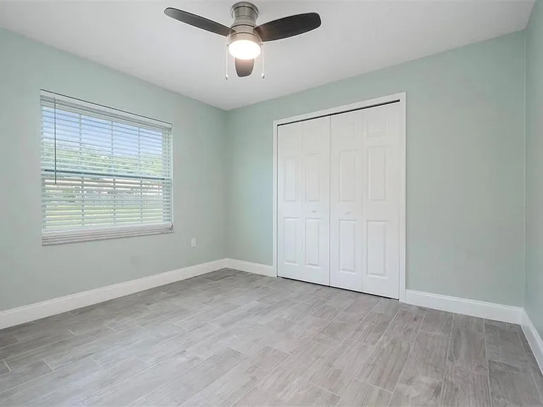 1184 Woodman Way — Photo 15