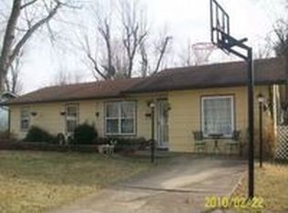 815 Riverside Dr, Neosho, MO 64850