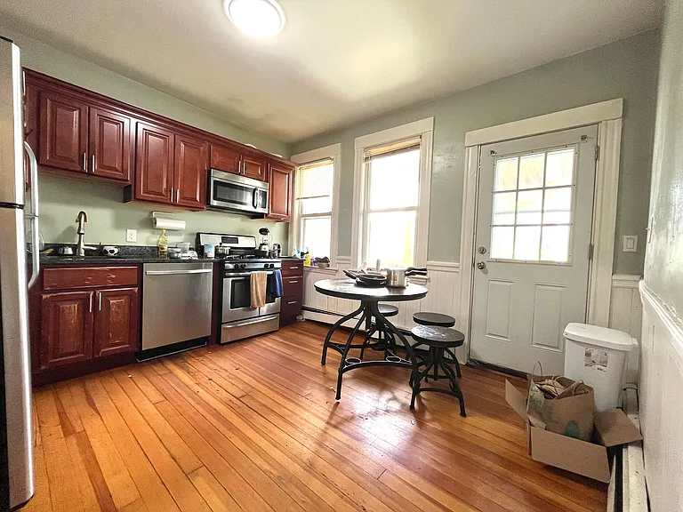 2 Wyman Pl #1 — Photo 3