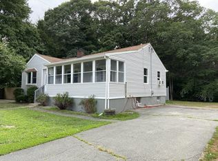 11 Dianthus Rd, Holbrook, MA 02343