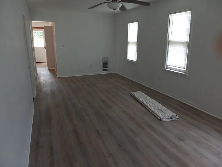 249 Garfield Ave — Photo 6