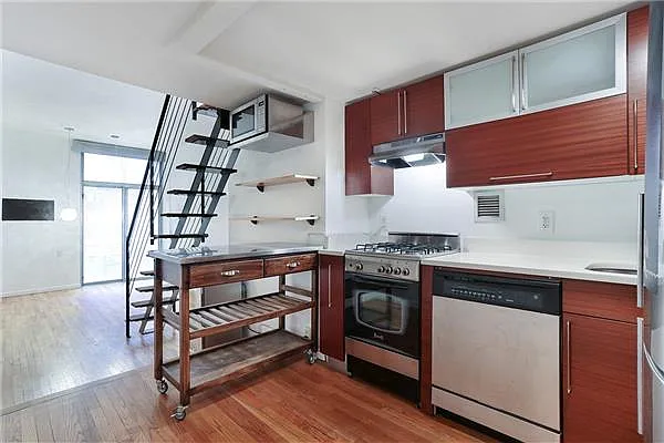 Rented by Poljan Properties Inc. | media 11