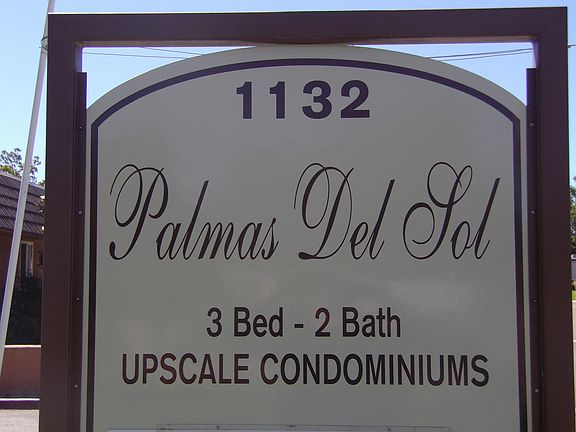 2nd image of 1132 N Broadway Unit 13