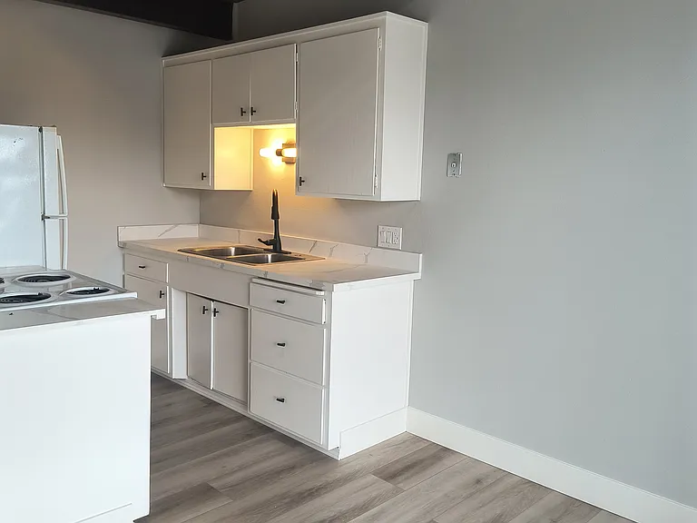 690 Mare Island Way — Photo 2