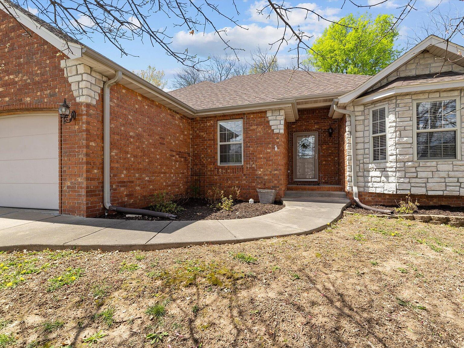 5709 S Fox Hollow Avenue, Springfield, MO 65810 | Zillow