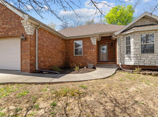 5709 S Fox Hollow Ave, Springfield, MO 65810