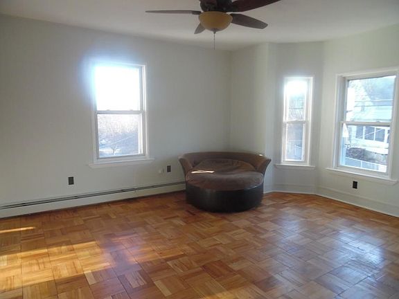 2nd image of 212 Bellingham Ave APT 2