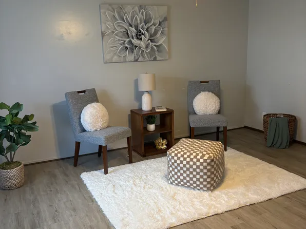 485 Waianuenue Ave #A207, Hilo, HI 96720