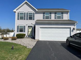 9 Sea Lion Path, Baldwinsville, NY 13027