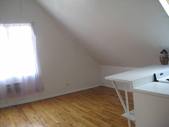 4th image of 2321 W Belmont Ave APT 3F
