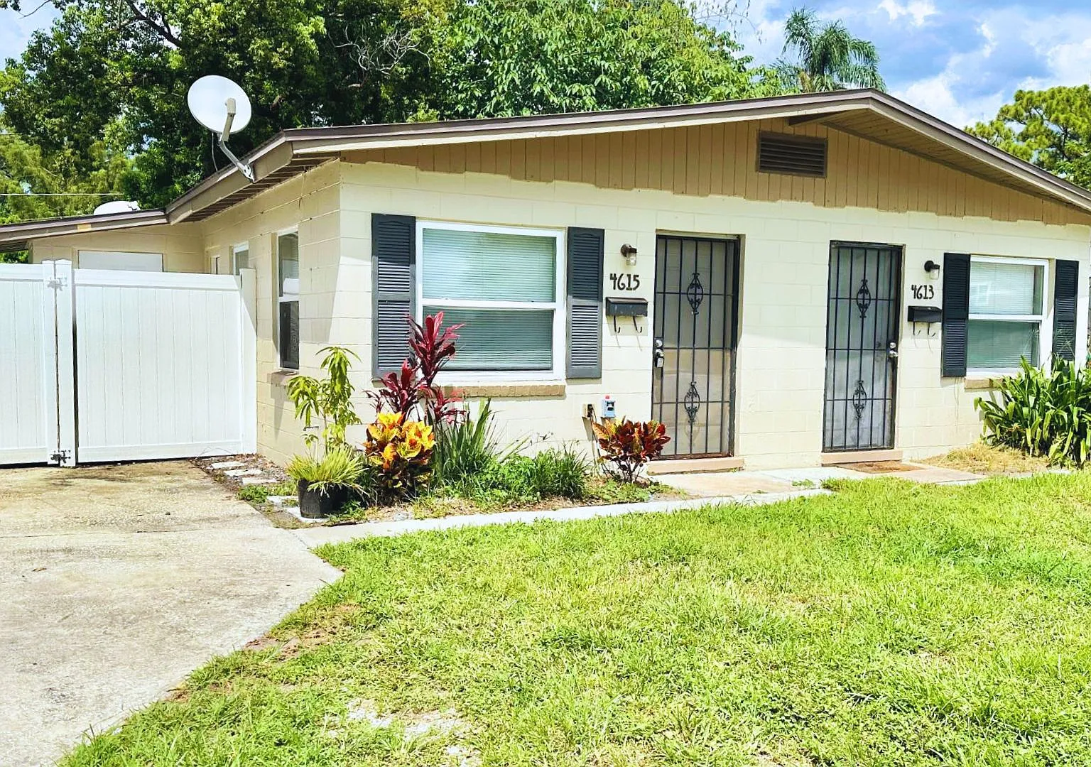 4615 Edgewater Drive, Orlando, FL 32804 - 1 — Photo 2