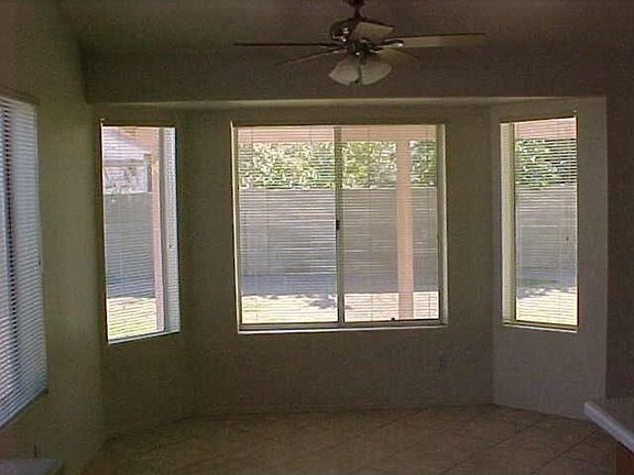 4th image of 709 S Glenview