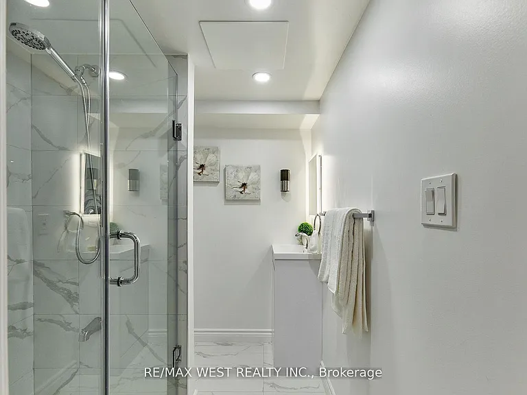 67 Hobbs Dr #BASEMENT — Photo 11
