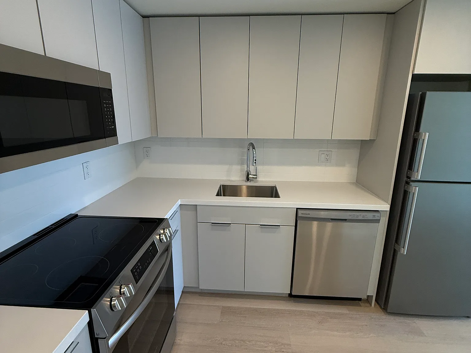 1 bed, 677 sqft, $2,250 — Photo 2