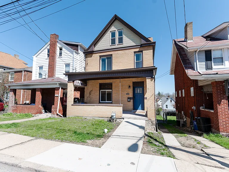 2225 Bensonia Ave — Photo 1